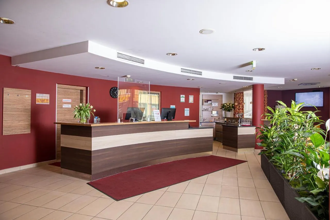 Senator Hotel Wien