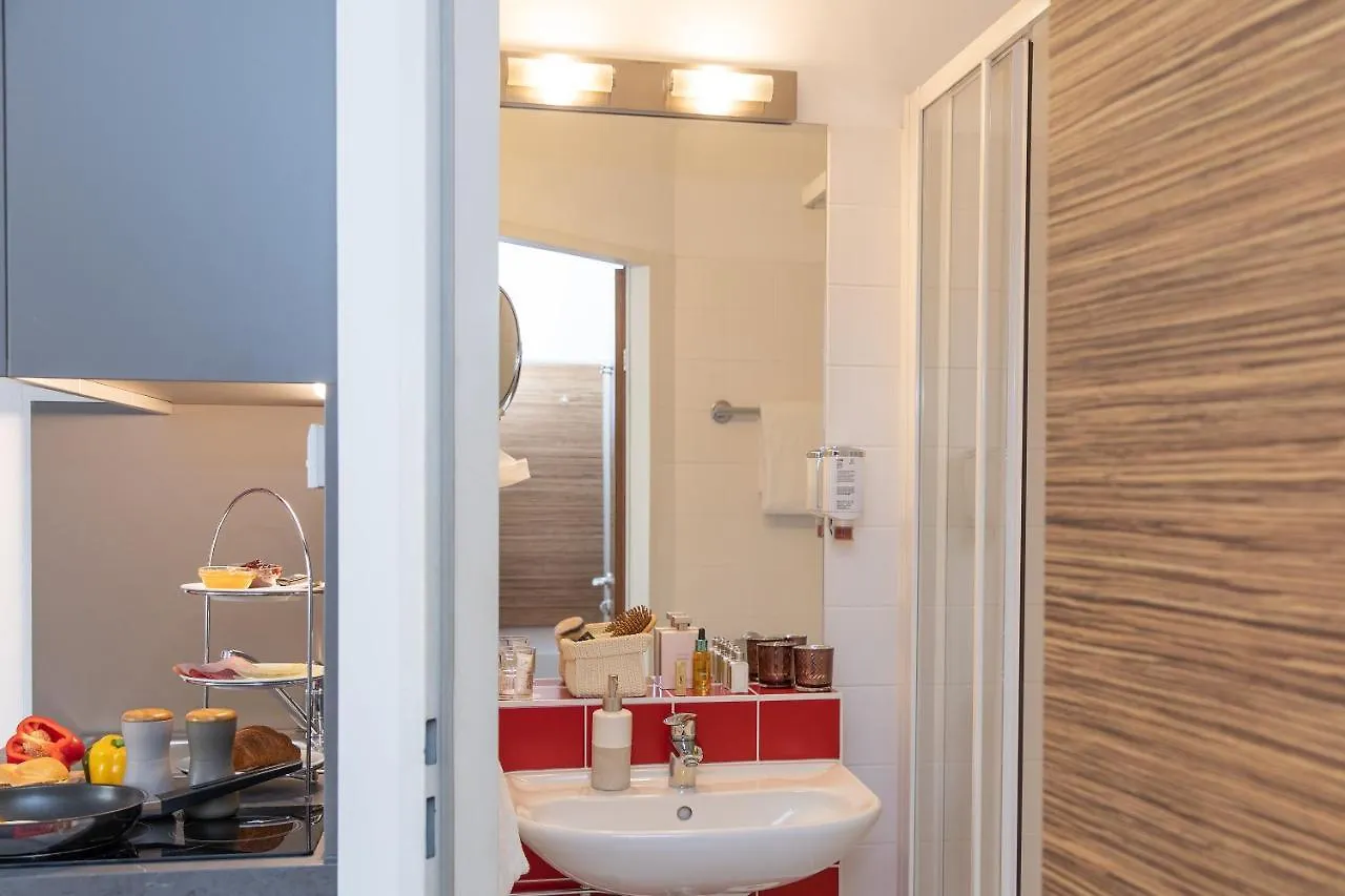 Senator Hotel Viena 4*,
