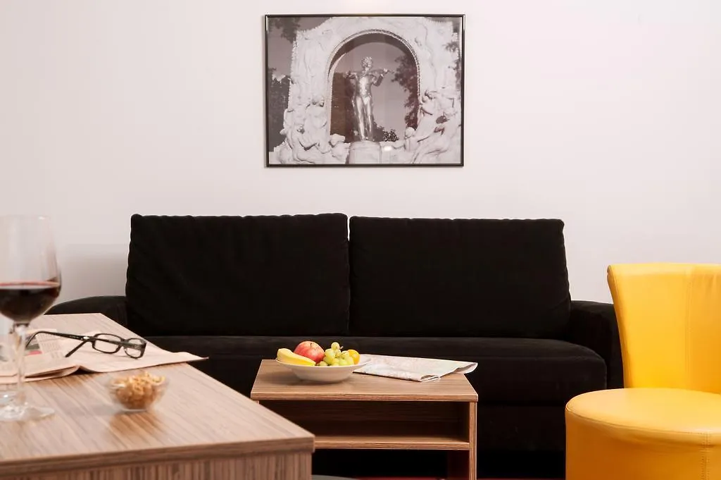 Senator Hotel Wenen 4*,