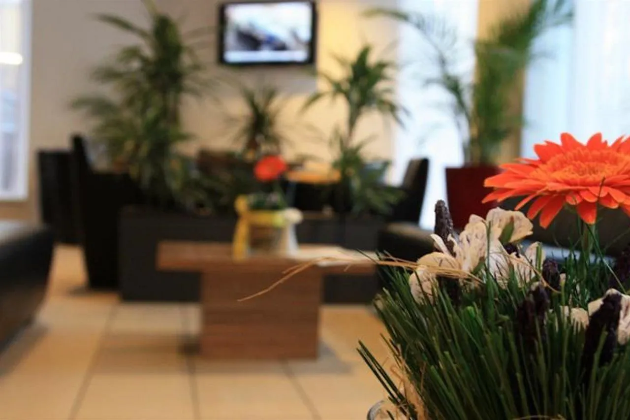 Senator Hotel Viena 4*,